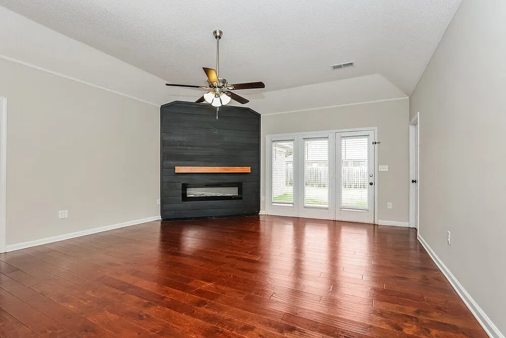 5 bed, 3.0 bath, 2538 sqft, $2,290 — Photo 4