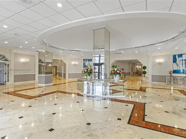 3800 S Ocean Dr #1114 — Photo 5