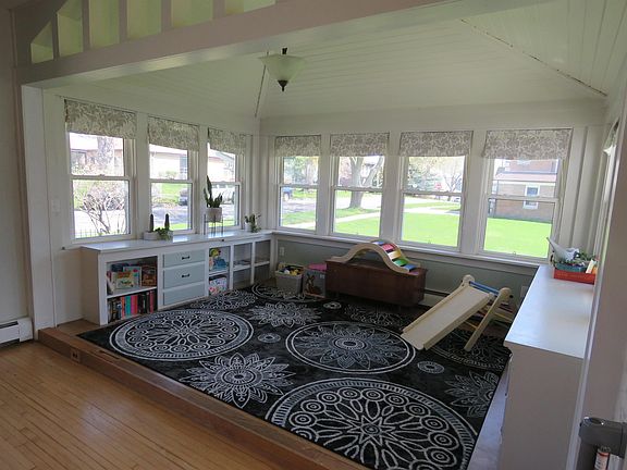 4th image of 309 Oneida St