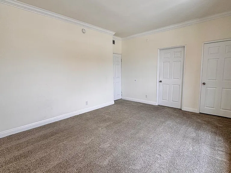 11812 Gorham Ave #Penthouse 1 — Photo 27