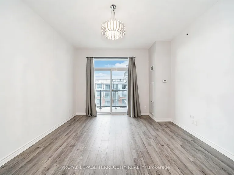 11611 Yonge St #728 — Photo 19