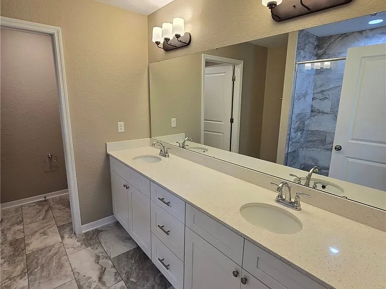 5515 Castania Dr — Photo 10