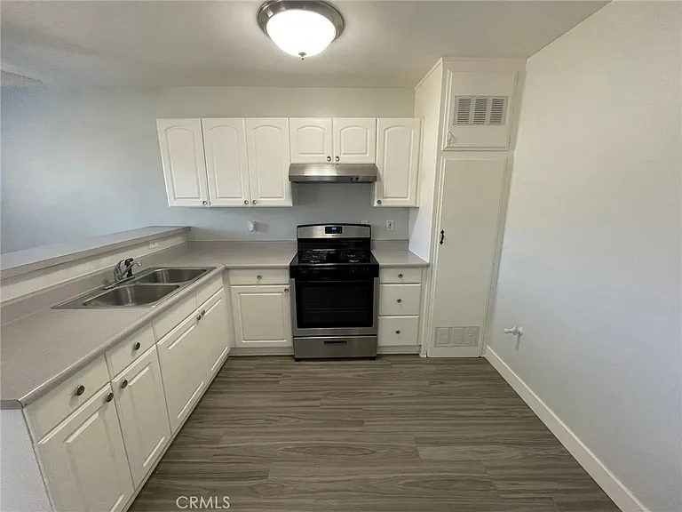 28948 Goetz Rd #B — Photo 11