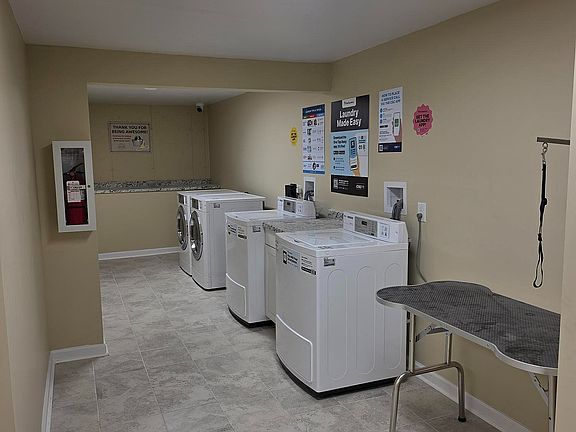 Laundry Facility @ Mansion Row