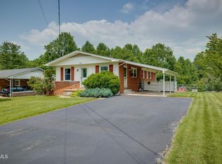 113 Harrell Rd, Johnson City, TN 37604