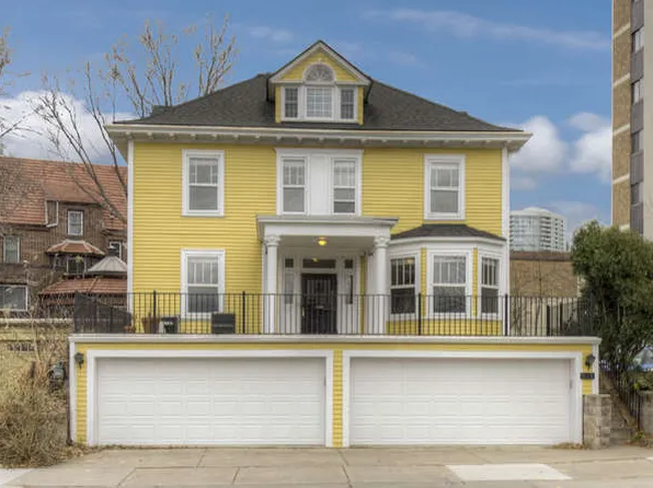 418 Groveland Ave #1, Minneapolis, MN 55403