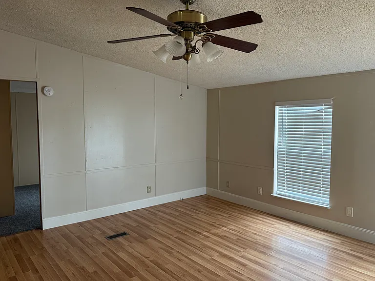 7772 SW State Road 247 — Photo 8
