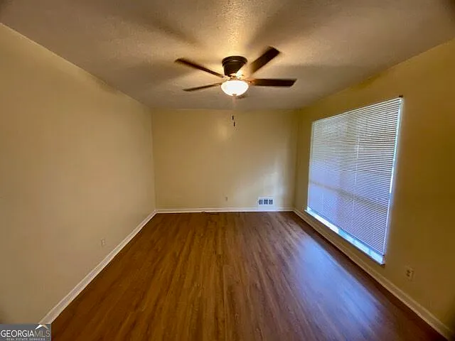 6425 Westbury Rd — Photo 2