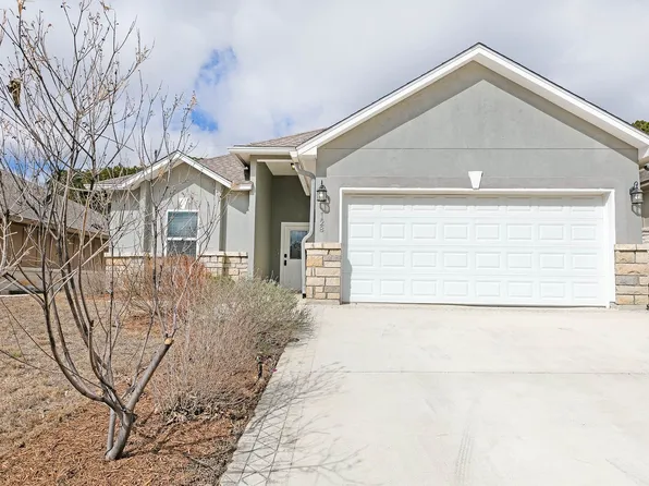 1128 Norfolk Ln, Kerrville, TX 78028