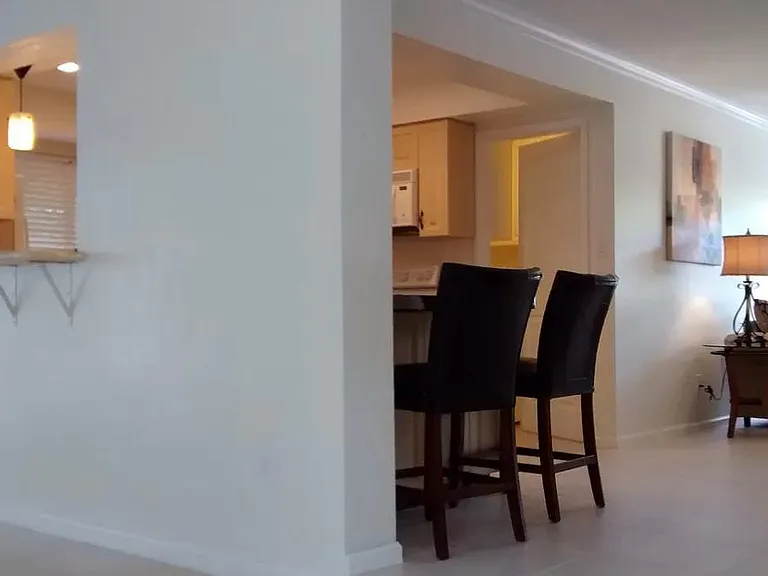 1147 Milano Dr — Photo 3
