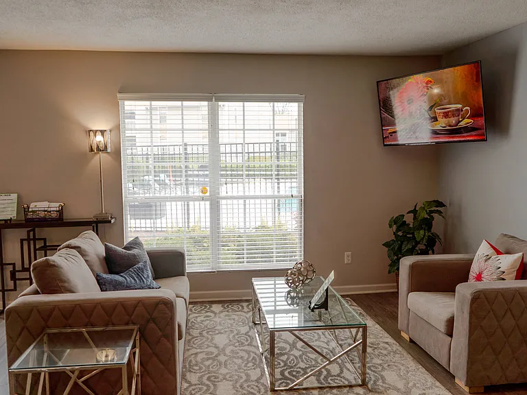 Rocky Creek Apartments — Photo 3