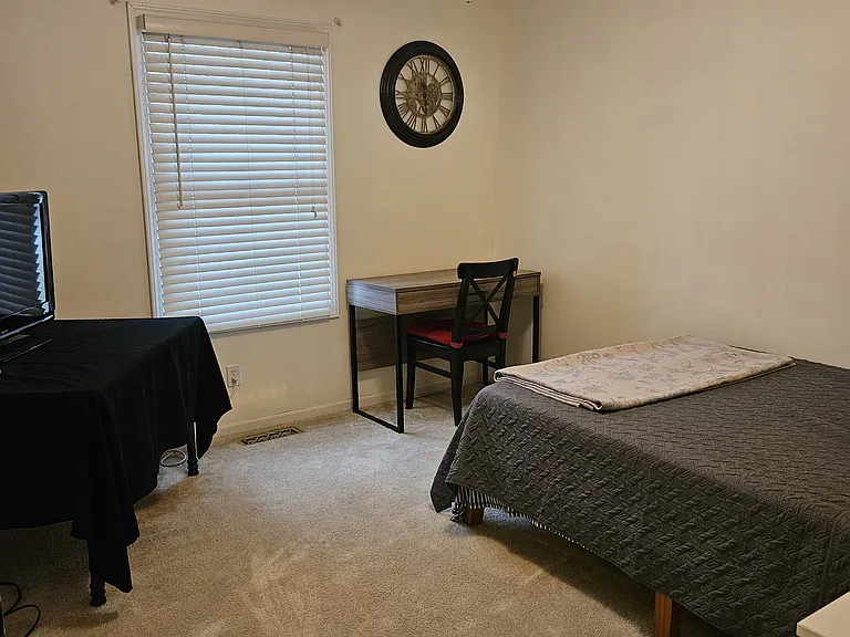801 Gillespie Dr — Photo 10