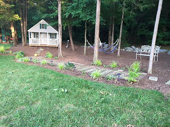 4th image of 2051 Woodcliff Dr
