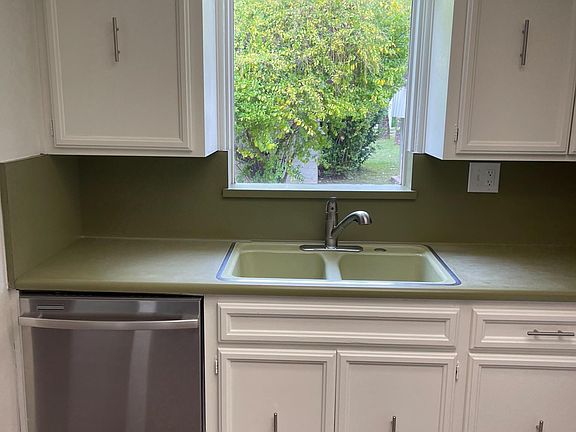 4th image of 914 W Glendale Ave APT 1