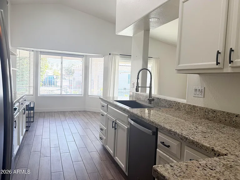 1438 E Cindy St — Photo 8