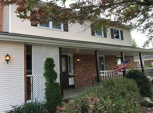 884 S McKinley Ave, Kankakee, IL 60901