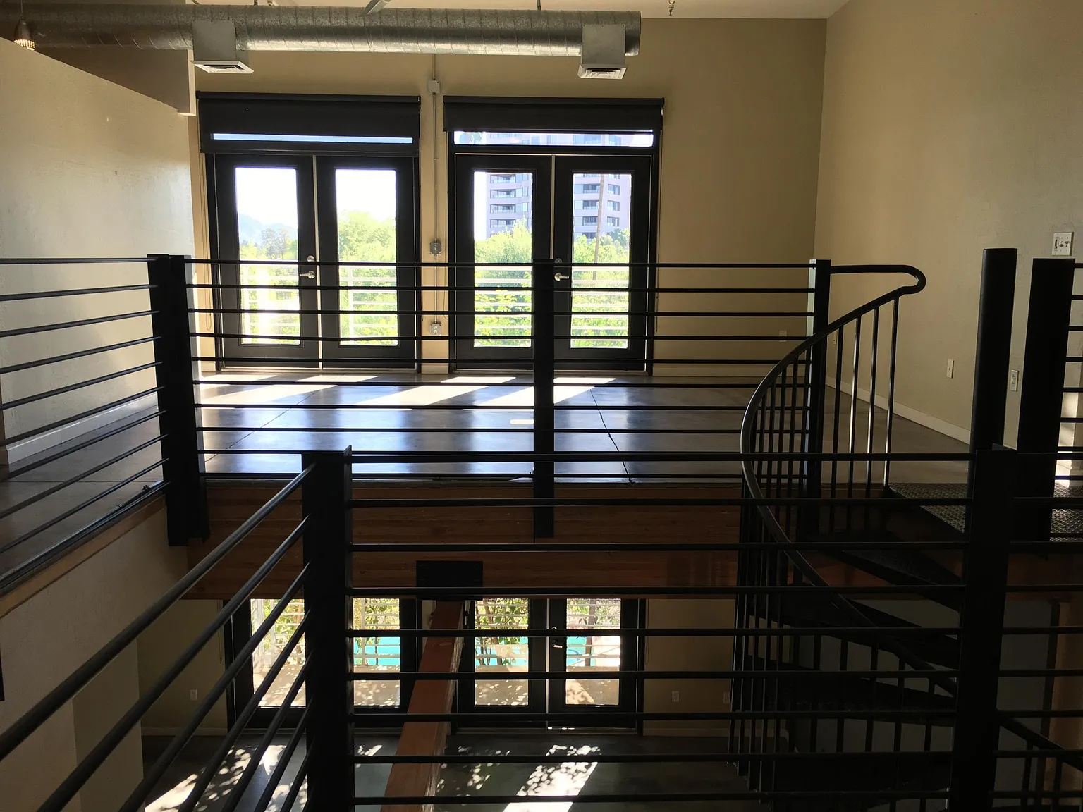 1 bed, 1408 sqft, $2,295 — Photo 4