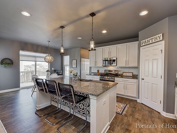 2nd image of 13760 Amelia Dr