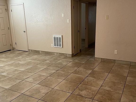4th image of 805 Mormon Pl