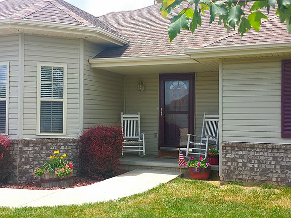 2nd image of 501 Harrington Dr
