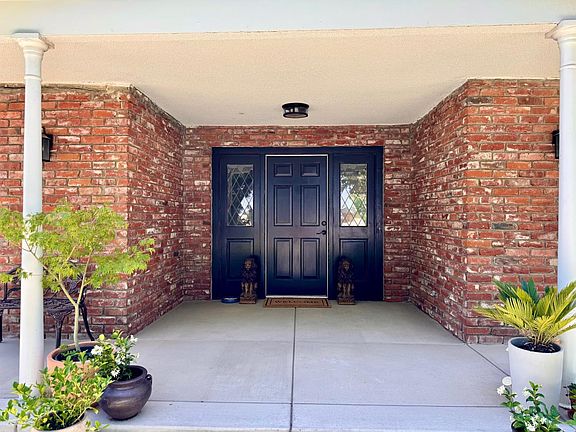 4th image of 12583 Heather Ln