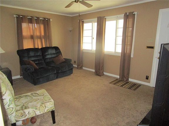 4th image of 207 Cedarbrook Dr