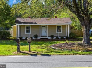 9397 E Patrick Henry Rd, Ashland, VA 23005