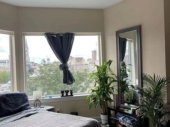 4th image of 223 W Girard Ave #3
