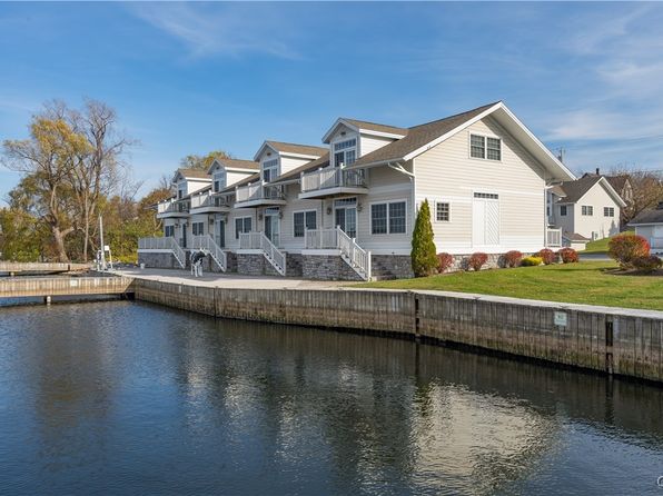 207 General Smith Dr
