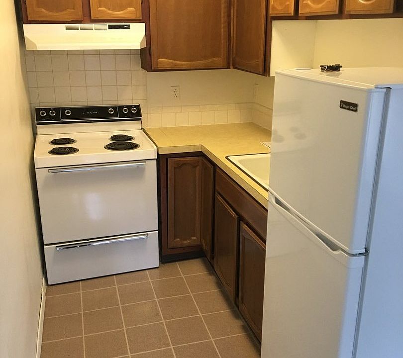 1st image of 209 N Roosevelt Ave APT C