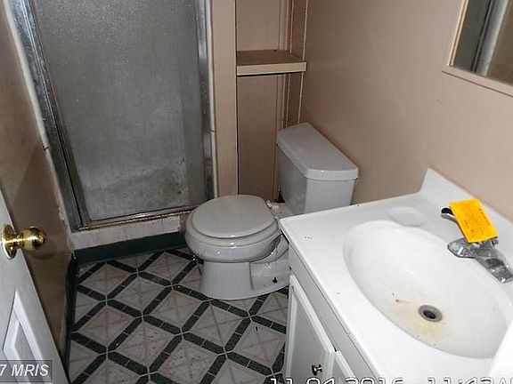 4th image of 15 Juliana Cir W
