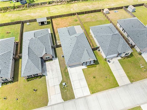 5th image of 629 Claiborne Trails Dr