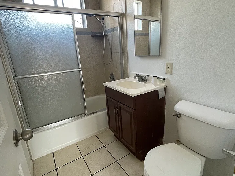 1868 Gardenia Ave #5 — Photo 5