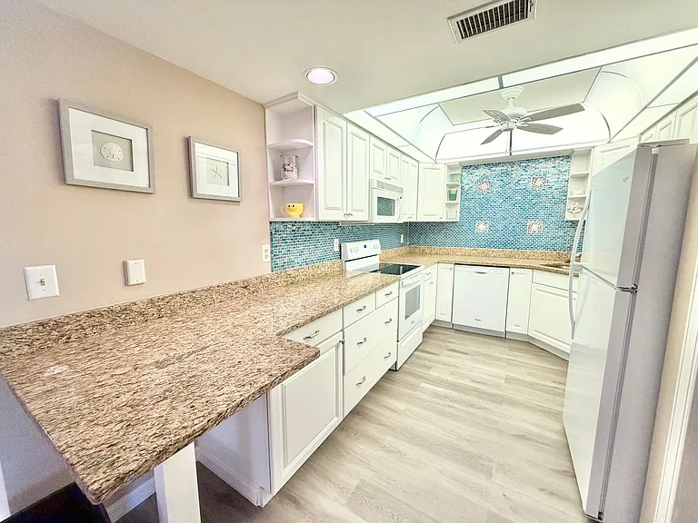 509 Roma Ct #107 — Photo 4