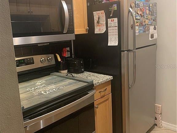 3rd image of 6242 Oak Cluster Cir