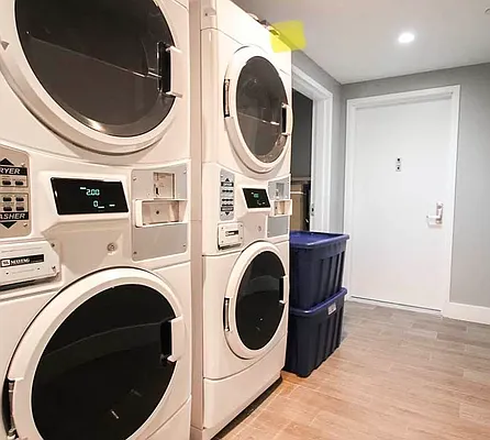 Rented by Artur Gutman, LREB | media 15