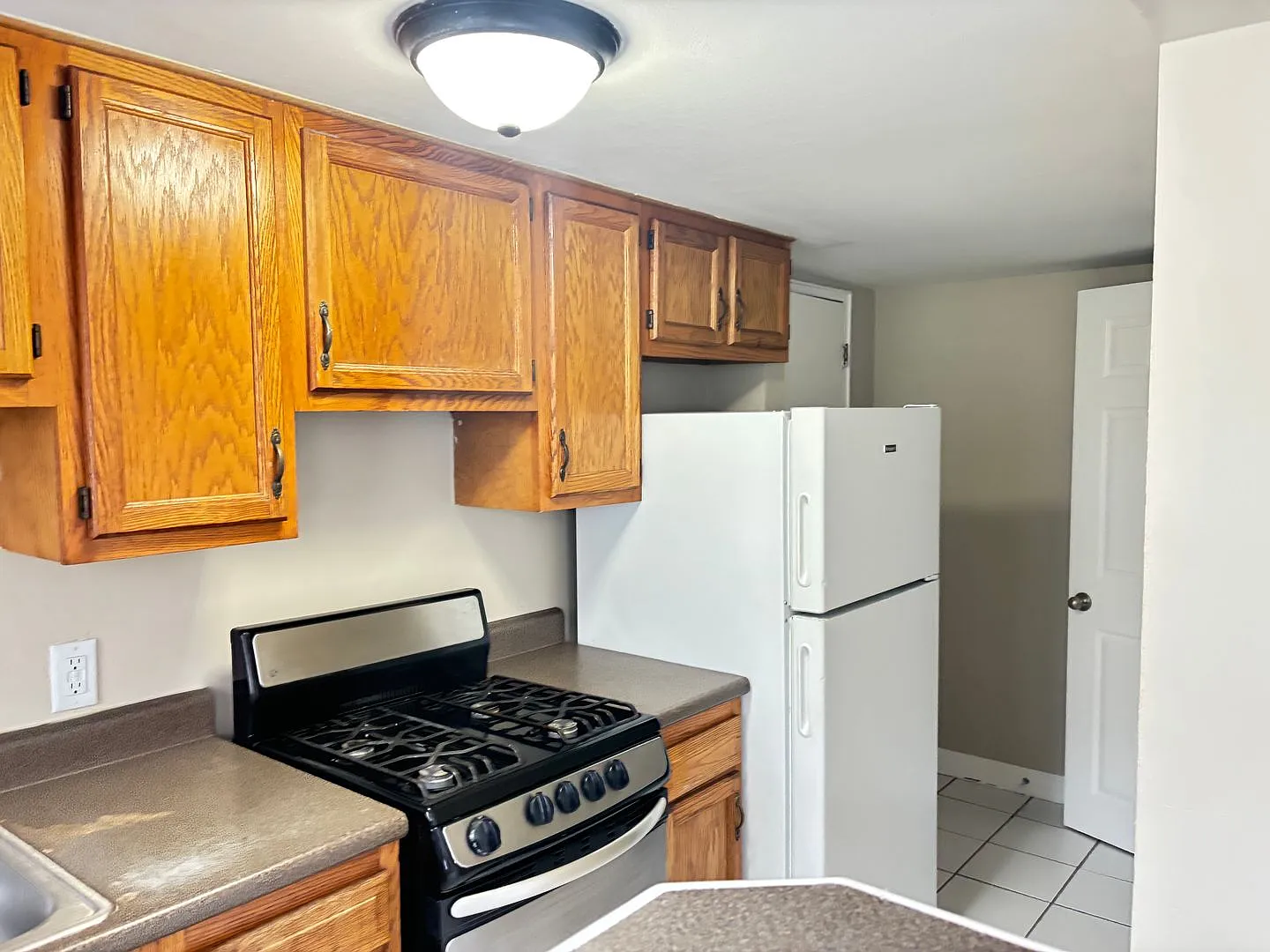 Hoagland Apartments — Photo 4