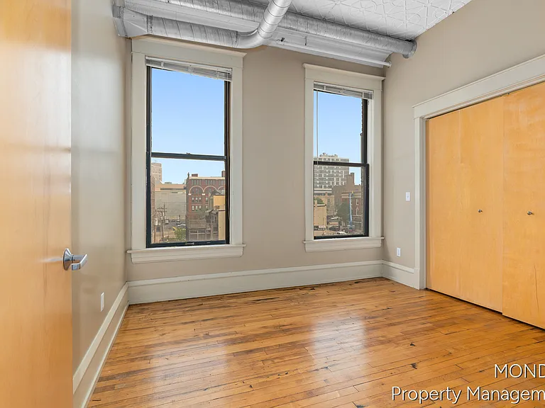 1 Oakes St SW #3 — Photo 16