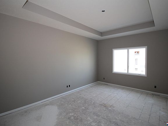 4th image of 8243 Village Meadows Dr