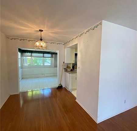5th image of 5722 NW 65th Ter