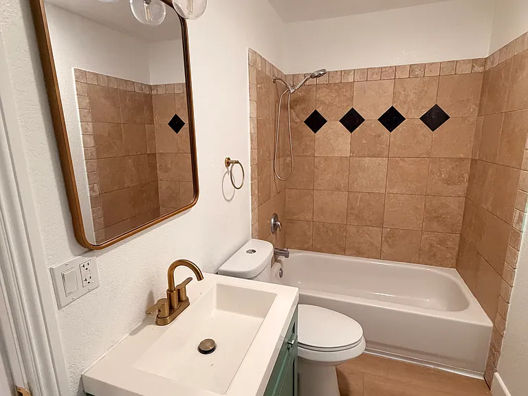 3909 Monroe Ave #110 — Photo 9