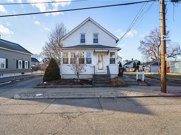 100 Ivy St, East Providence, RI 02914