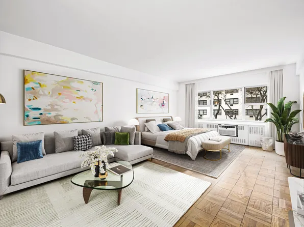 333 East 46th Street image 1 of 13