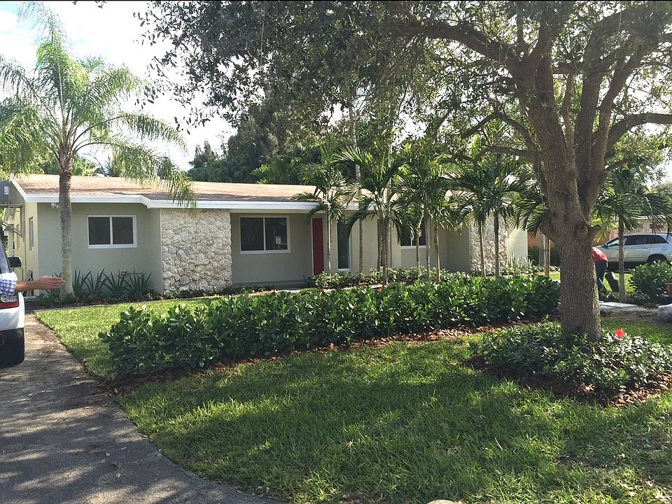 1st image of 11855 SW 81st Rd #1