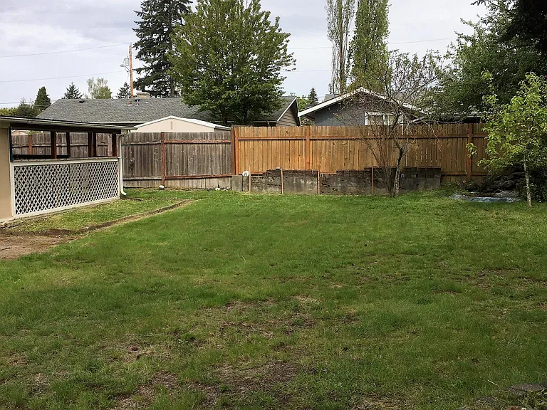 866 Pierce Ave NE — Photo 14