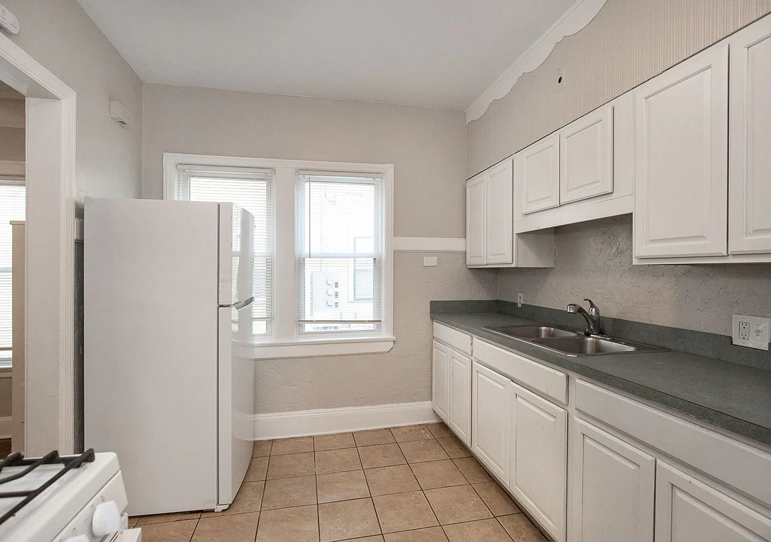 1696 Coventry Rd Cleveland Heights, Oh. 44118 — Photo 1