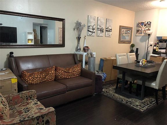 5th image of 4711 Capri Pl #188