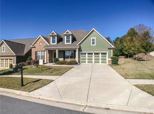 6808 Bent Twig Way, Flowery Branch, GA 30542