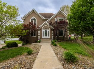 910 E Prospect St, Cameron, MO 64429