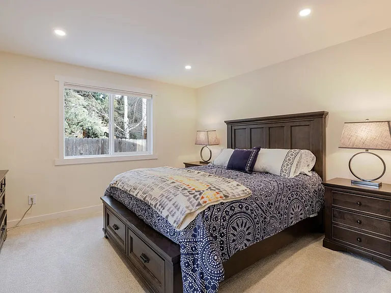 2352 NW Marken Pl — Photo 27